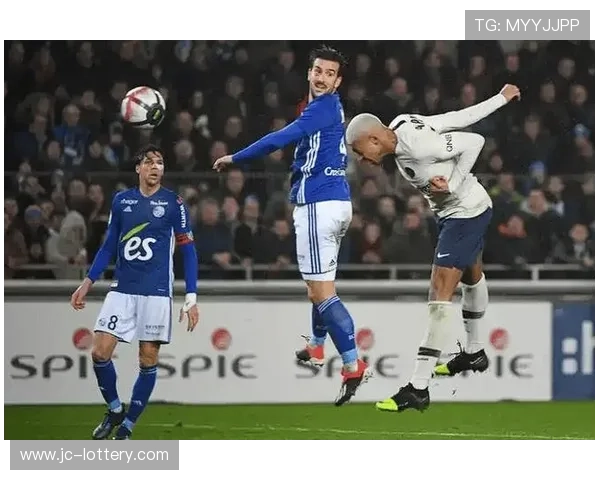 法甲第22轮天气预警：多场比赛可能受降雨影响，球队需调整战术